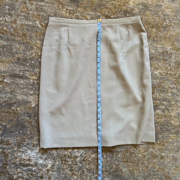 Giorgio Armani Le Collezioni Stone Wool  2 Piece Skirt Suit 14 - Picture 15 of 15